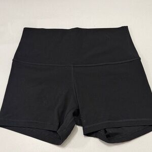 lululemon align shorts 4” - black - size 8